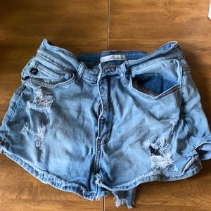 Jean shorts!!!🌺 size 9🌺